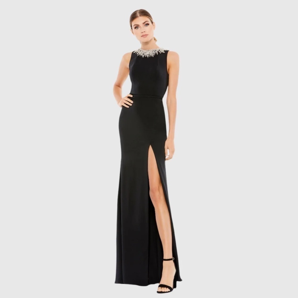 Mac Duggal 26516 NWT SLEEVELESS RHINESTONE COLLAR COLUMN GOWN